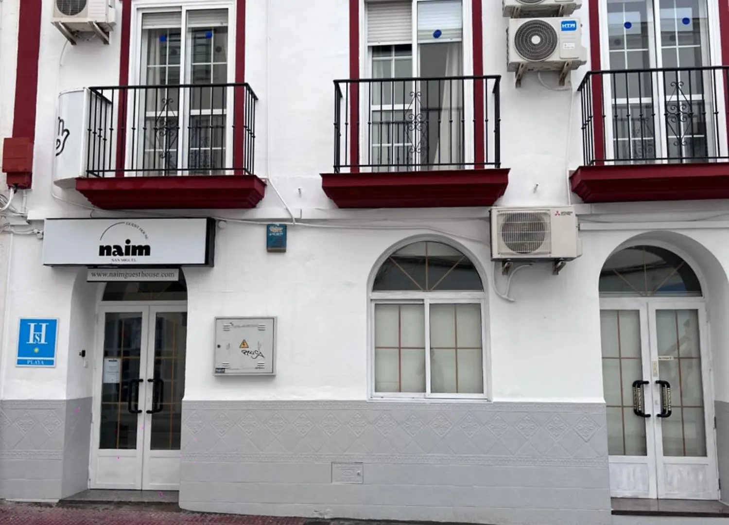 Naim Guest House Nerja Spagna