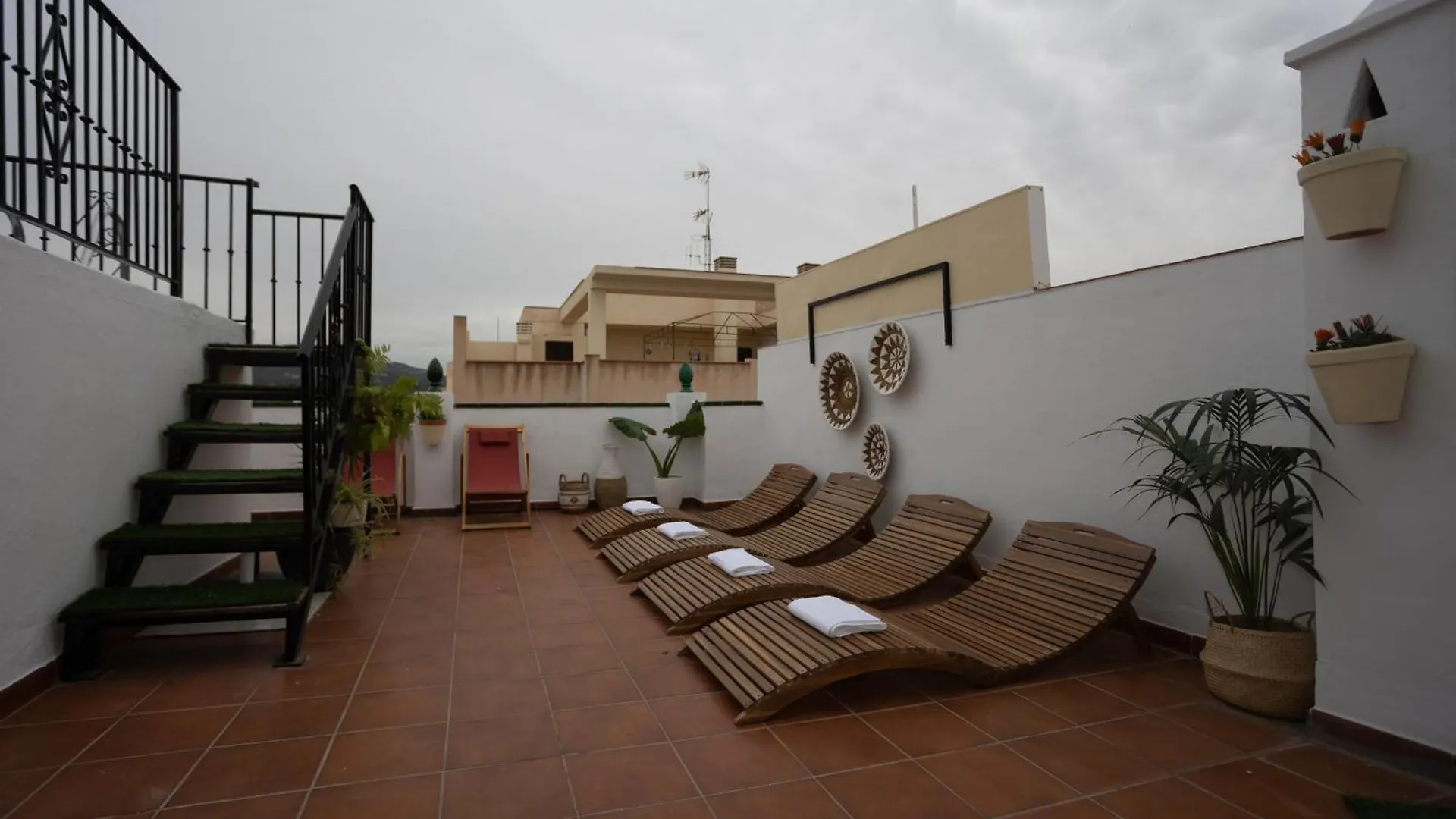 Naim Guest House Nerja