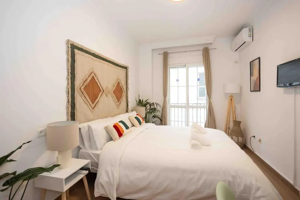 Naim Guest House Nerja Spagna